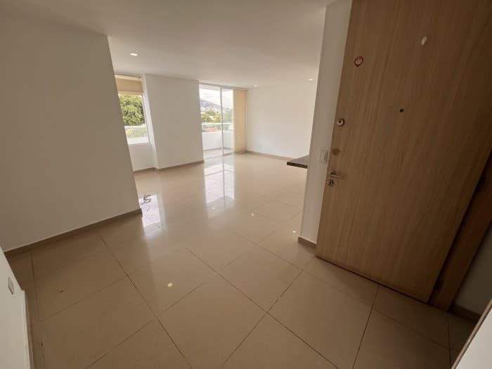 Hermoso Apartamento Piso 6 Tejares-Cristales. — foto 2 de 28