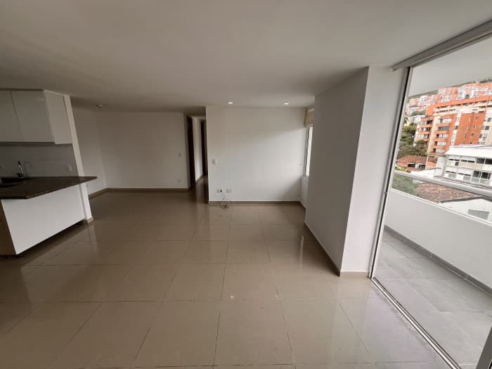 Hermoso Apartamento Piso 6 Tejares-Cristales. — foto 4 de 28