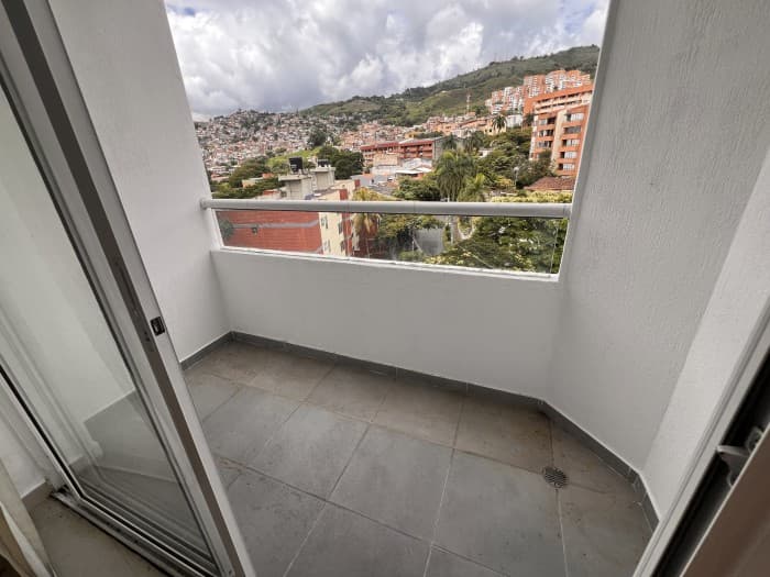Hermoso Apartamento Piso 6 Tejares-Cristales. — foto 20 de 28