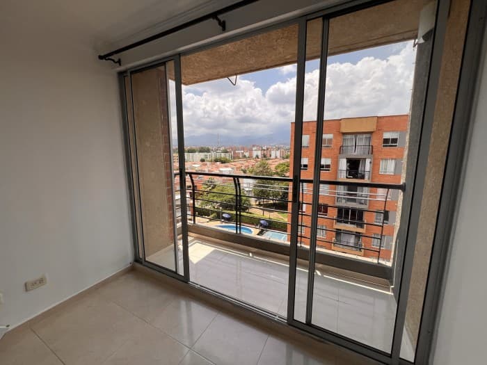 Apartamento en El Caney · Sur · Cali — código 83195