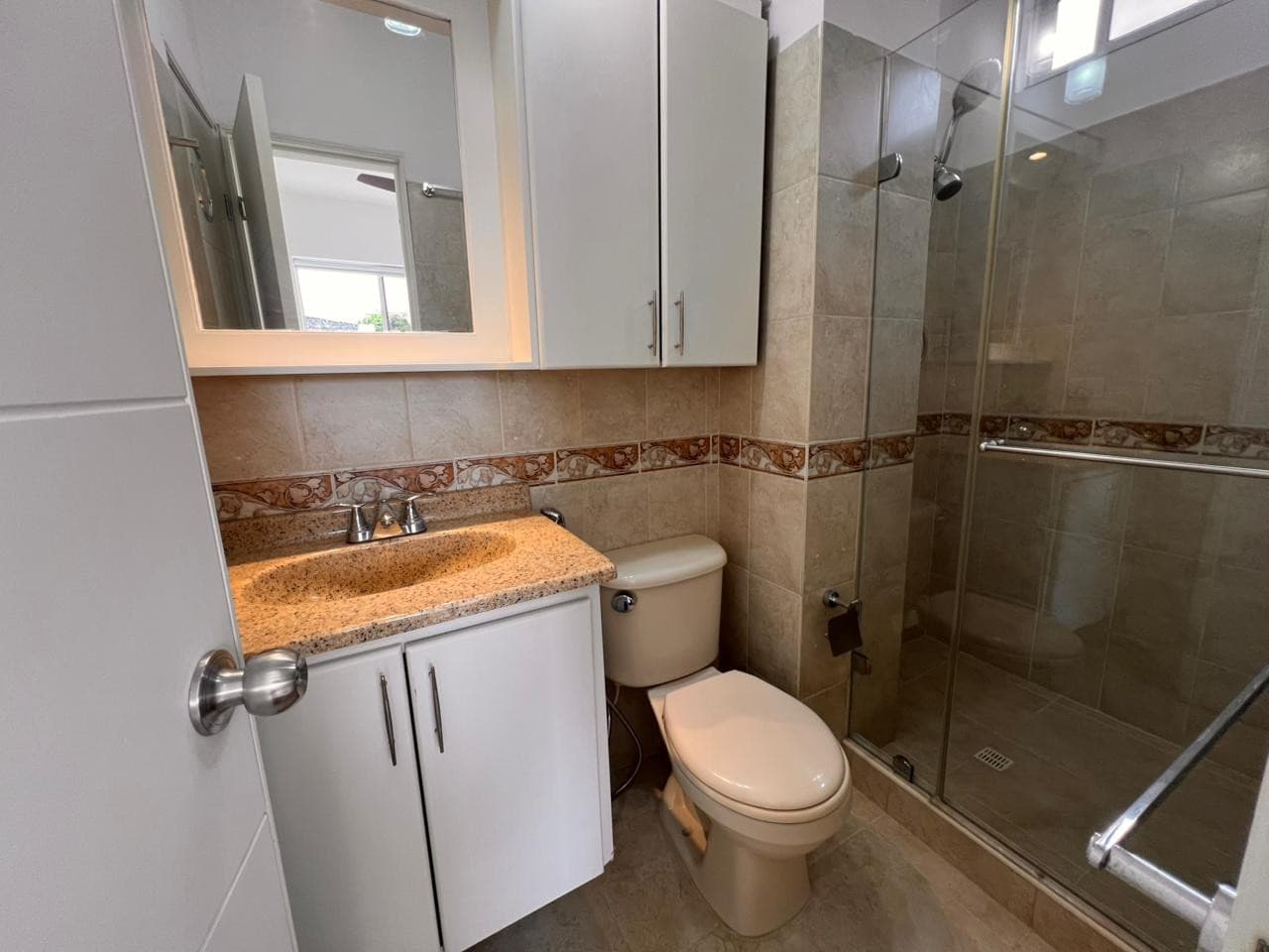 Precioso Apartamento Piso 3, Edificio Ingenio 3. — foto 13 de 21