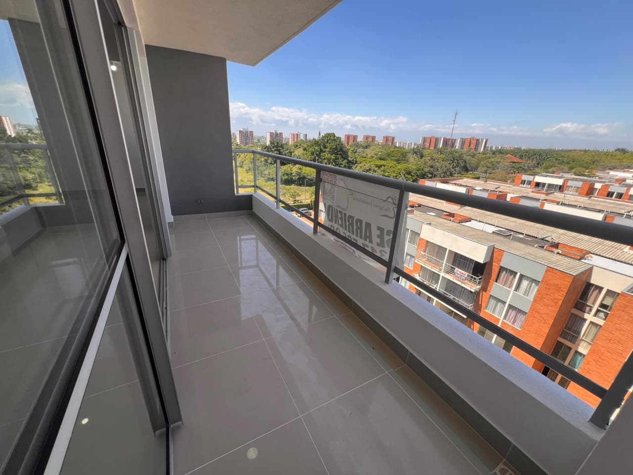 Apartamento en arriendo | Valle del Lili | Piso 9 | Vista panorámica — foto 2 de 28