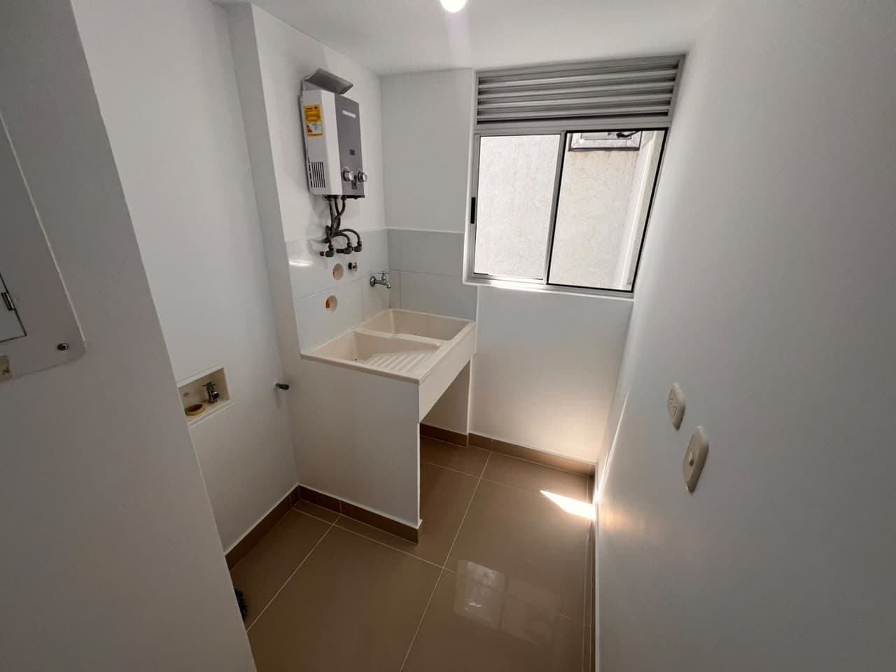 Apartamento en arriendo | Valle del Lili | Piso 9 | Vista panorámica — foto 6 de 28