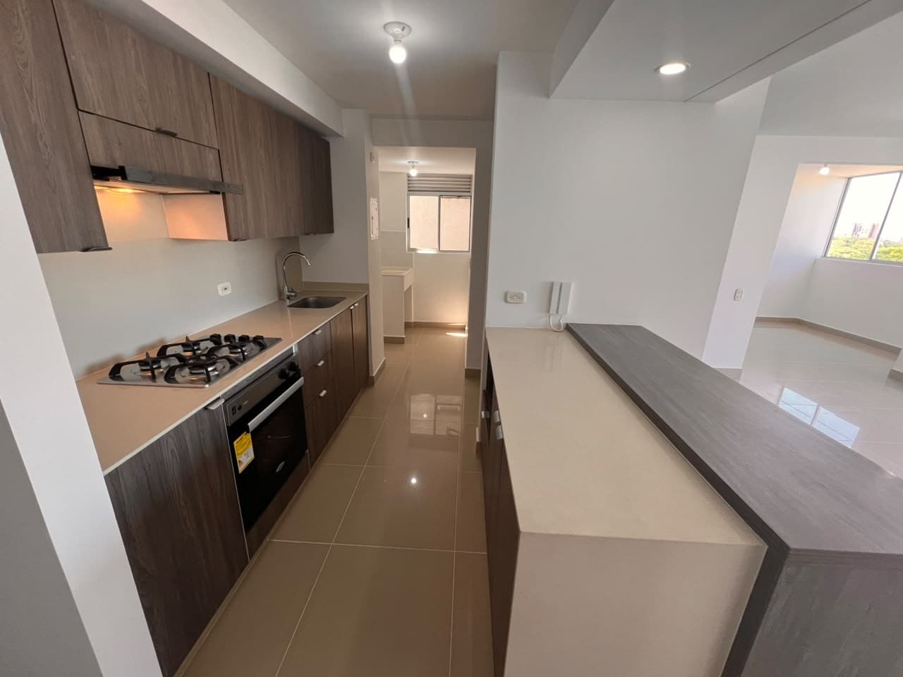 Apartamento en arriendo | Valle del Lili | Piso 9 | Vista panorámica — foto 4 de 28