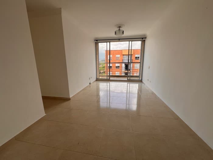 Se Arrienda en Caney Especial Piso 8. — foto 3 de 27