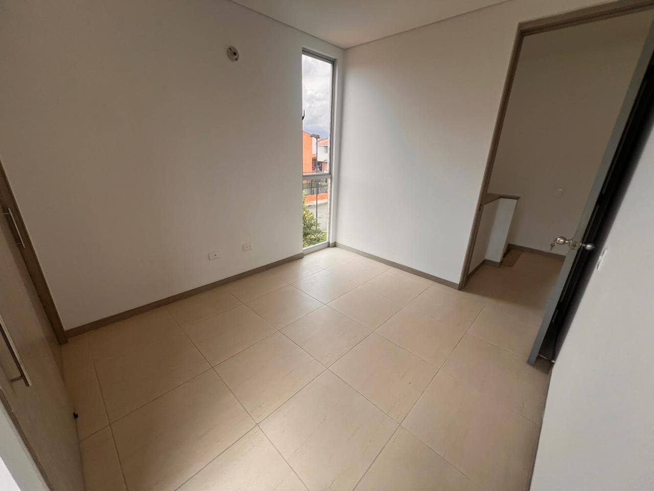 Casa Arriendo o Venta Cinco Soles, Jamundí, Esquinera, amplia y bien ubicada. — foto 17 de 27