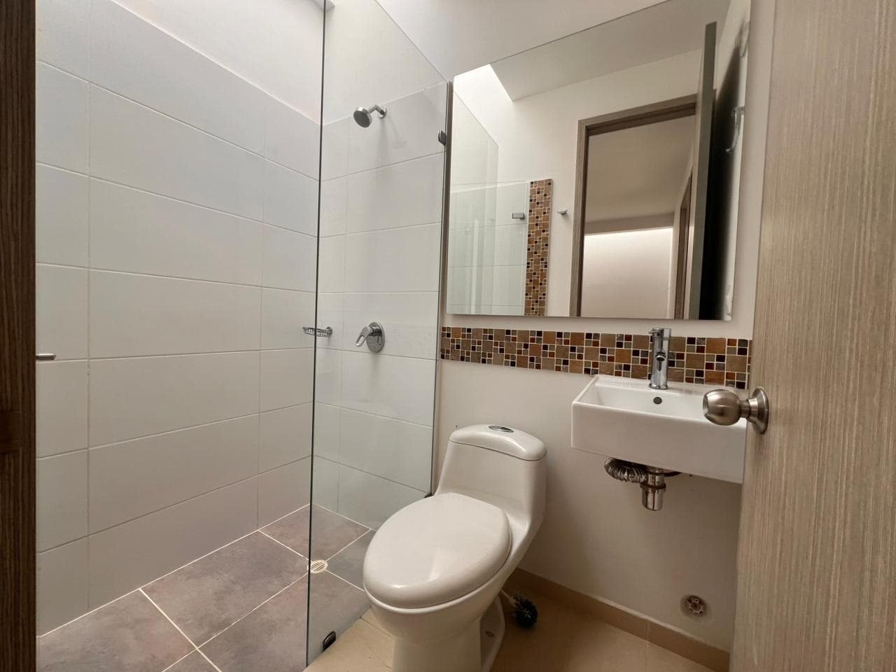 Casa Arriendo o Venta Cinco Soles, Jamundí, Esquinera, amplia y bien ubicada. — foto 12 de 27
