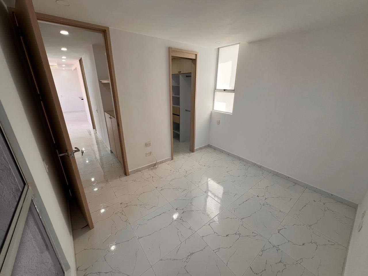 Ciudad Melenez, Apartamento en alquiler con espectacular vista – ¡Listo para entrega inmediata! — foto 18 de 28