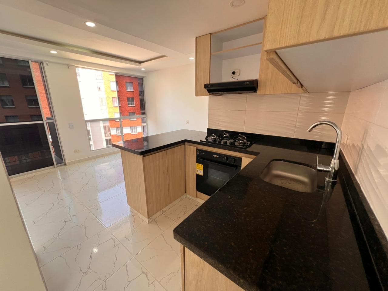 Ciudad Melenez, Apartamento en alquiler con espectacular vista – ¡Listo para entrega inmediata! — foto 4 de 28