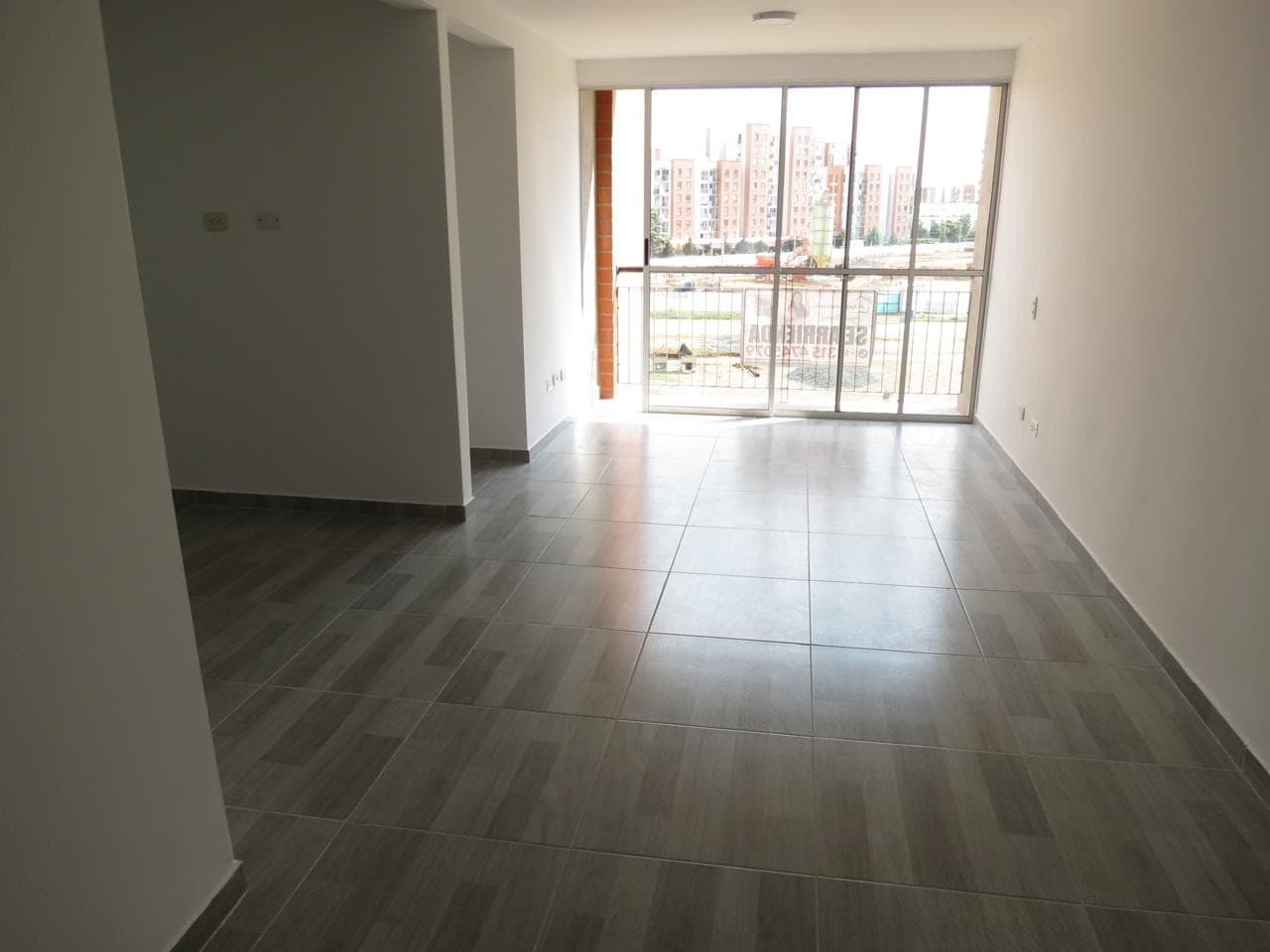 APARTAMENTO EN VENTA PISO 5– CIUDAD MELÉNDEZ | VISTA EXTERIOR — foto 16 de 19