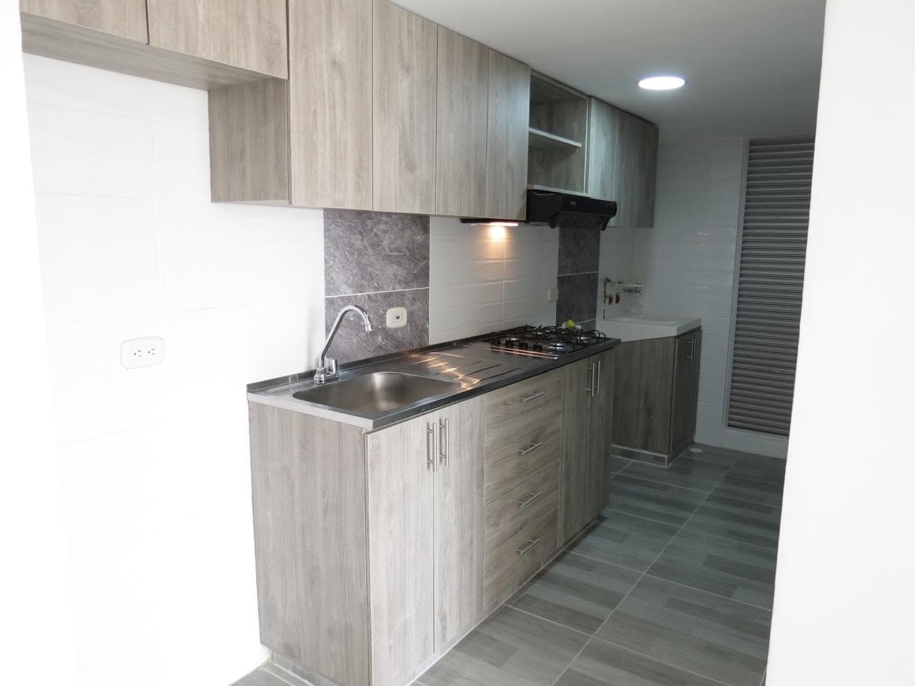 APARTAMENTO EN VENTA PISO 5– CIUDAD MELÉNDEZ | VISTA EXTERIOR — foto 2 de 19
