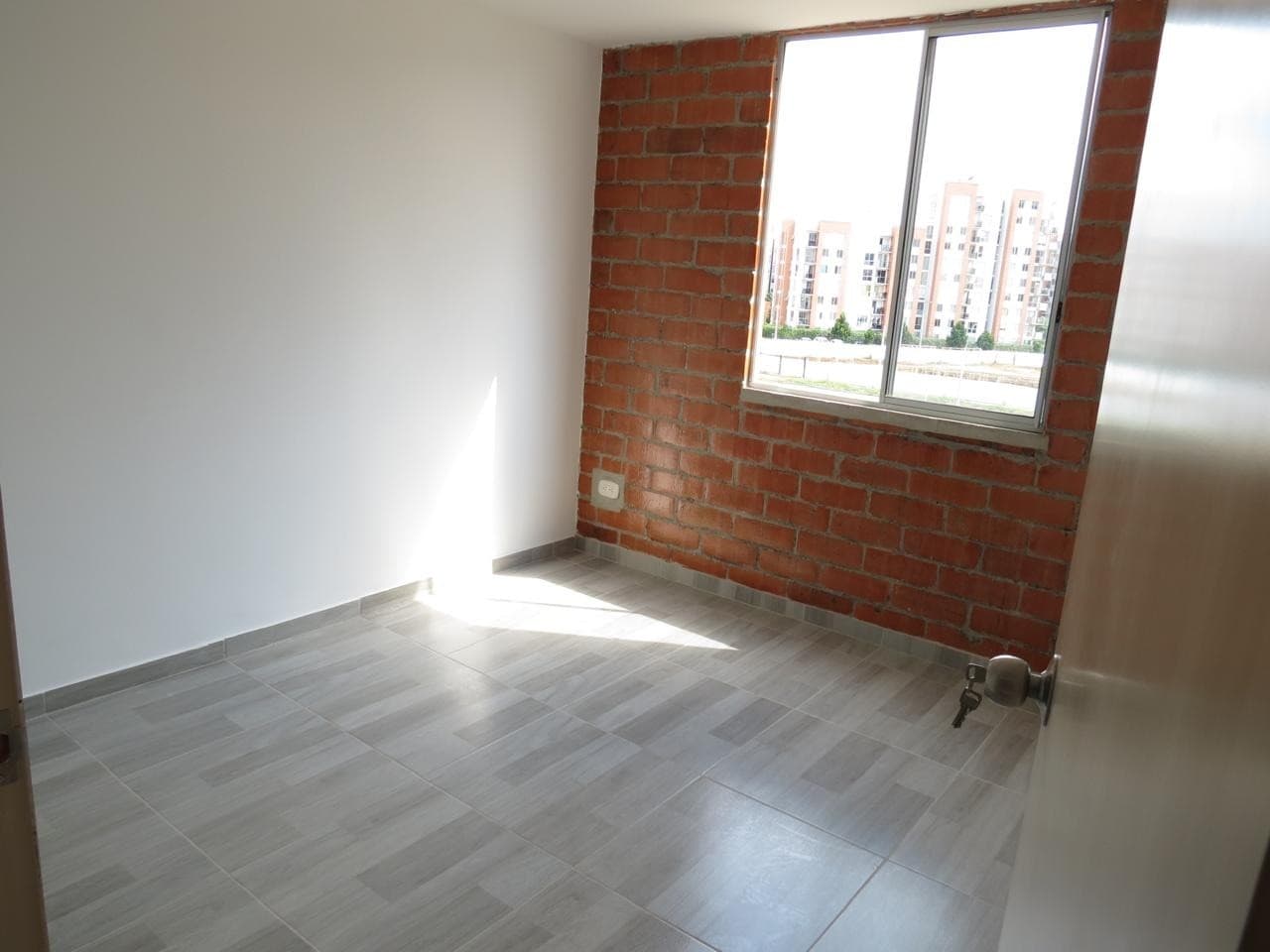 APARTAMENTO EN VENTA PISO 5– CIUDAD MELÉNDEZ | VISTA EXTERIOR — foto 11 de 19